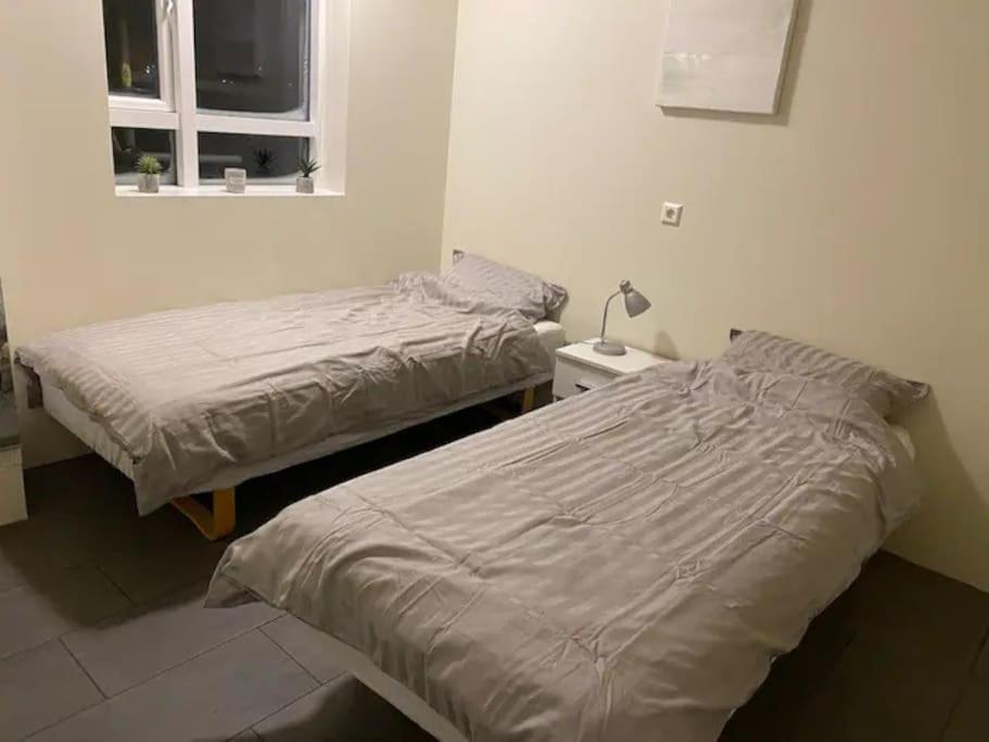Husavik 2 Bedroom Apartment Exterior photo